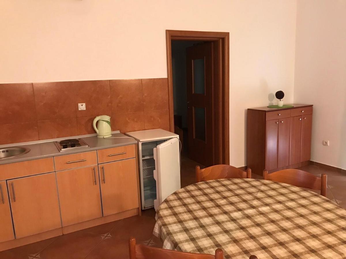 Guesthouse Mb Knezevic Budva Exterior foto